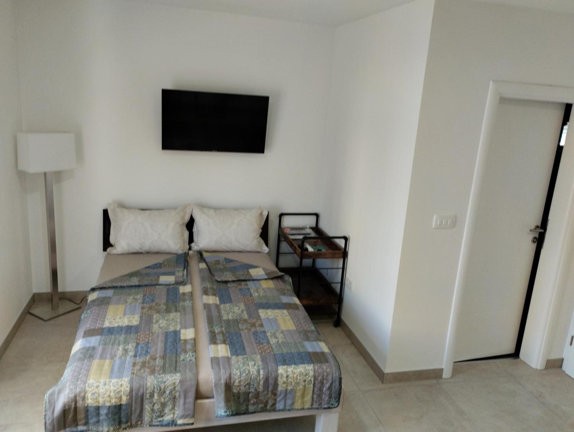 Appartement Iris à Ivanica Extérieur photo