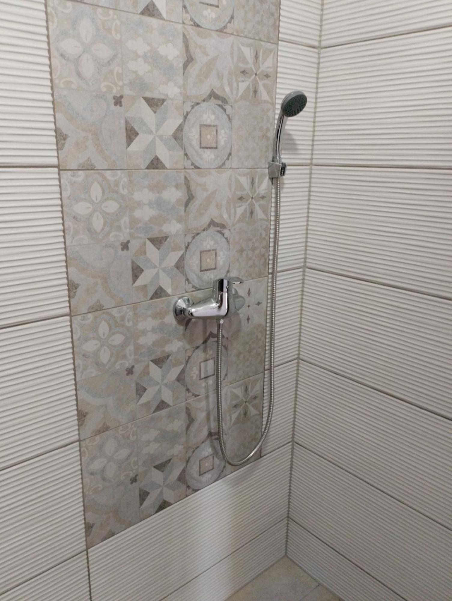 Appartement Iris à Ivanica Extérieur photo