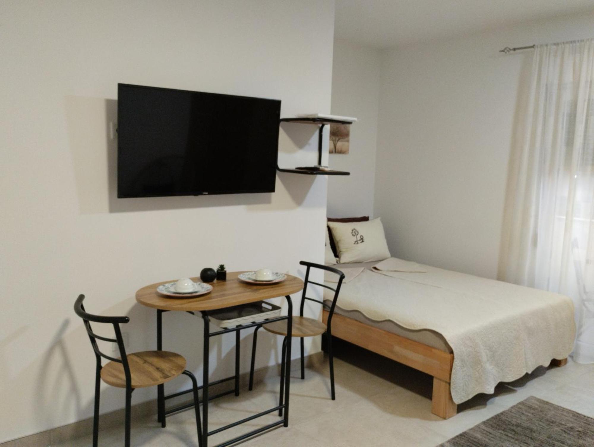 Appartement Iris à Ivanica Extérieur photo